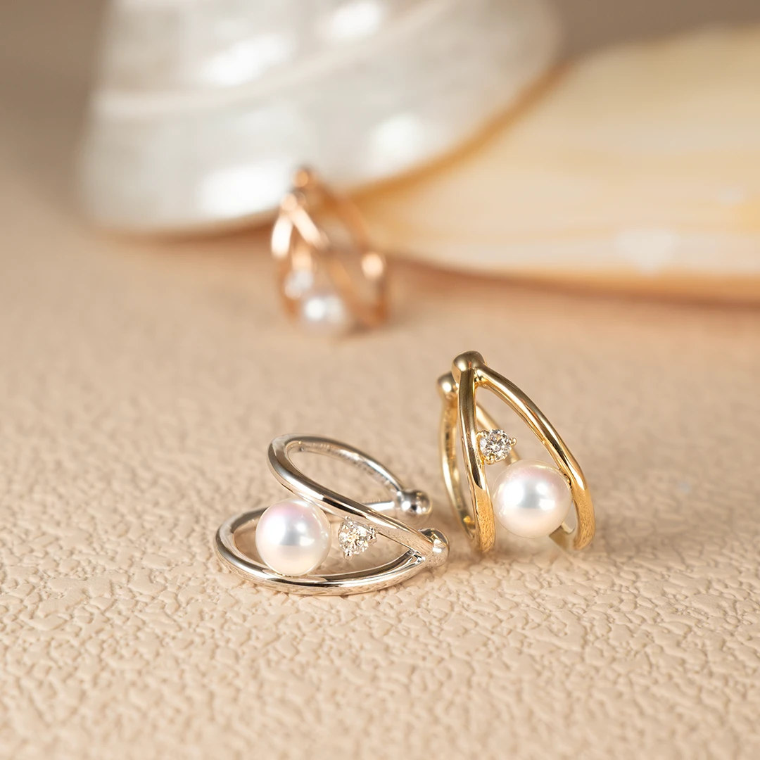 Clamp pearl ear cuff
